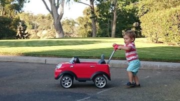 Jaki jeździk dla dziecka kupić? Poradnik, kryteria i ranking dziecięcych jeździków.